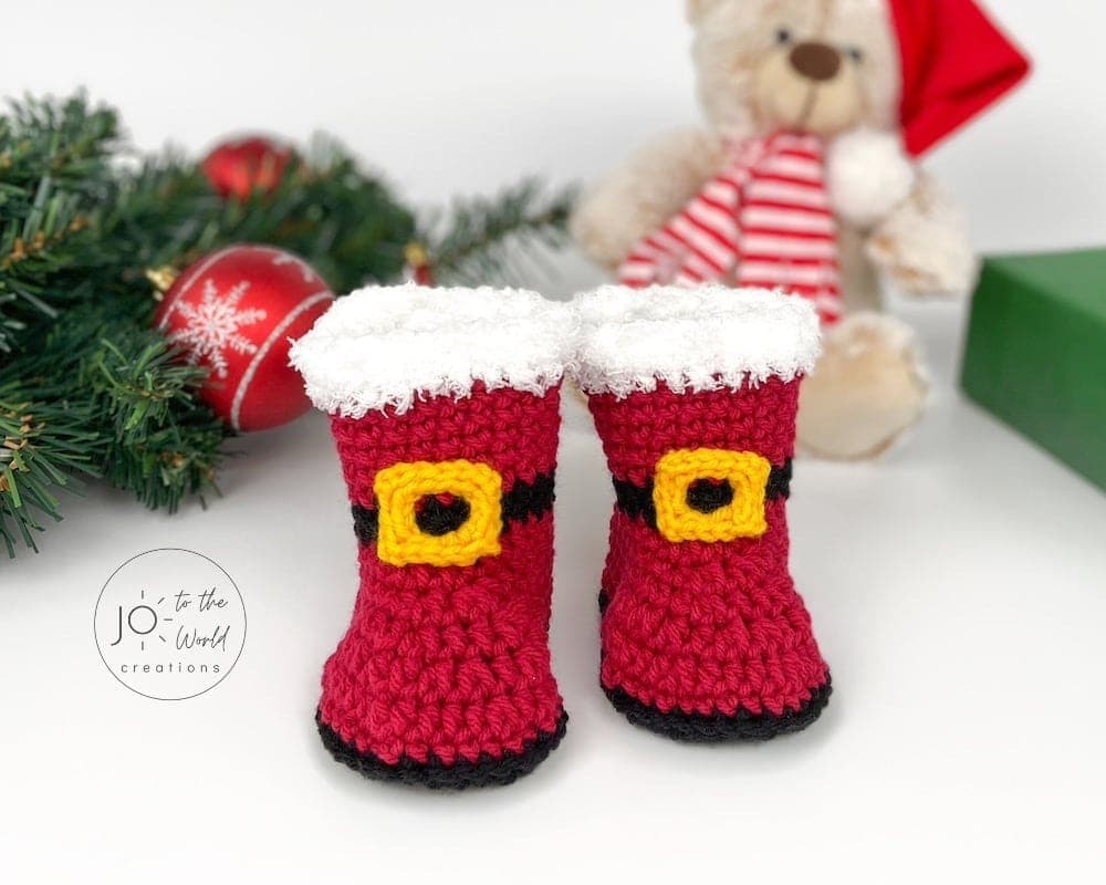 Santa Baby Booties Crochet Pattern